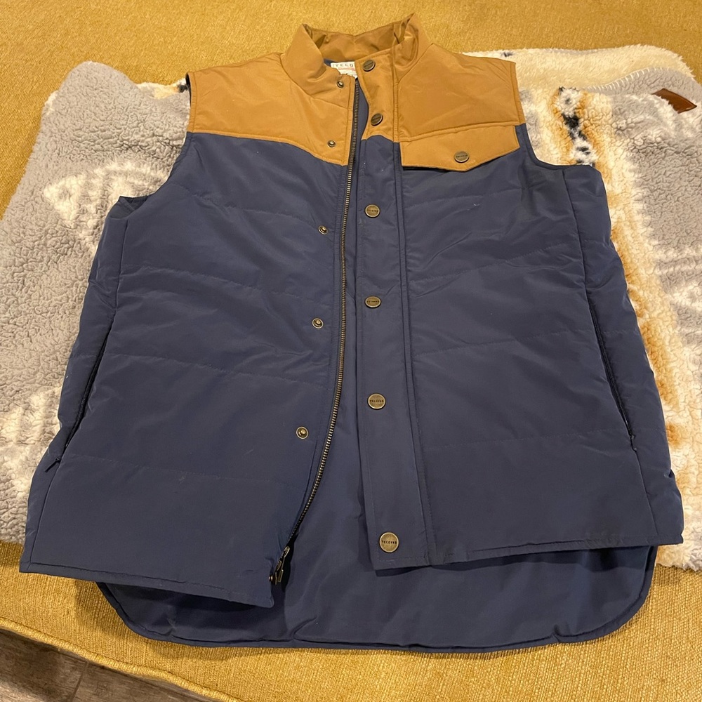 Tecovas light weight puffer vest